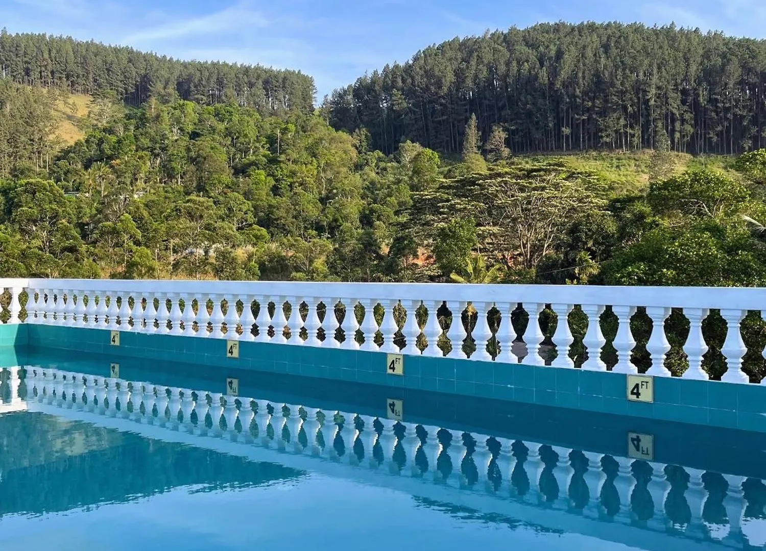 **** Отель Bellwood Hills Resort & Spa Канди Шри-Ланка