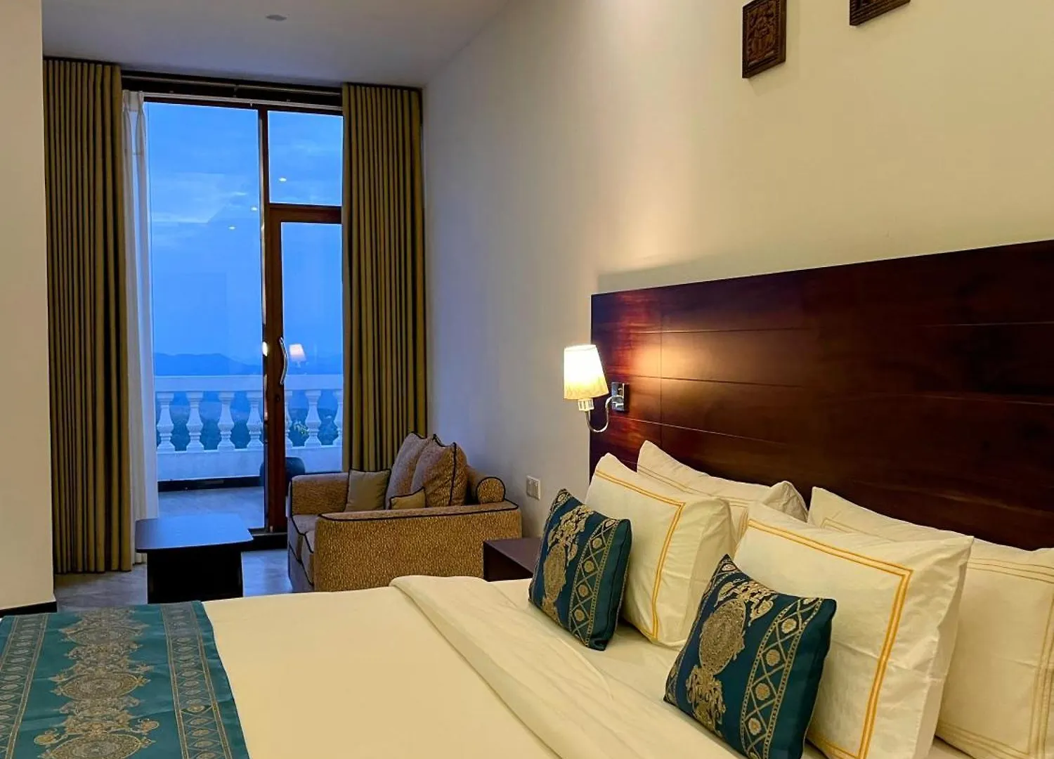 Отель Bellwood Hills Resort & Spa Канди
